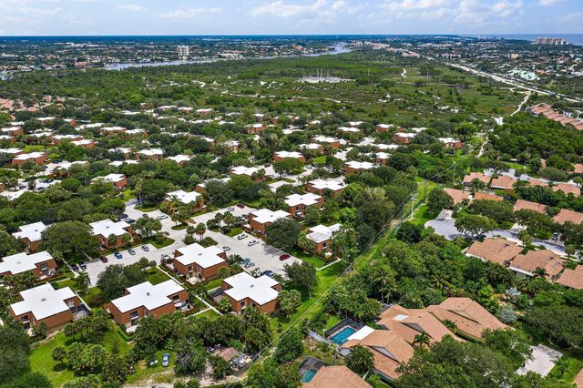 3052 30th Court, Jupiter, FL 33477