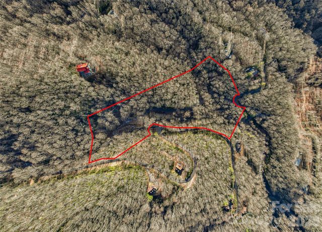 119 Wildflower Cove Drive, Swannanoa, NC 28778