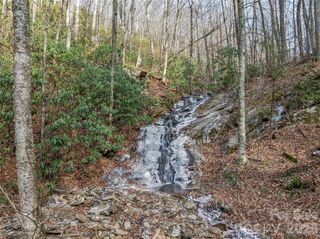 119 Wildflower Cove Drive, Swannanoa, NC 28778