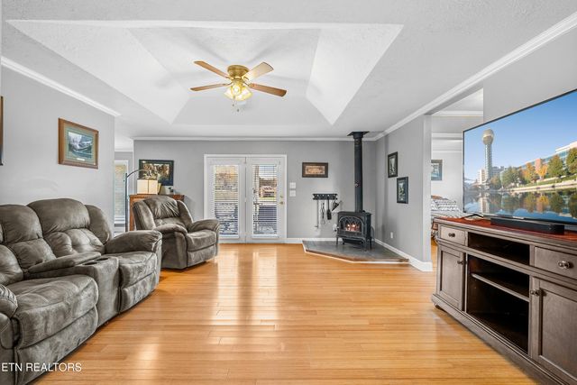 4708 Shaw Ferry Rd, Lenoir City, TN 37772