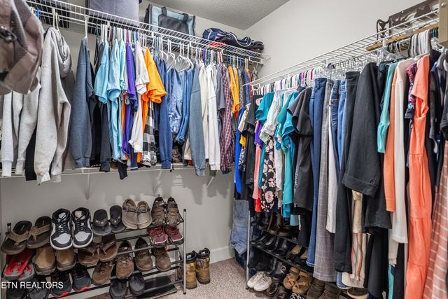 4708 Shaw Ferry Rd, Lenoir City, TN 37772