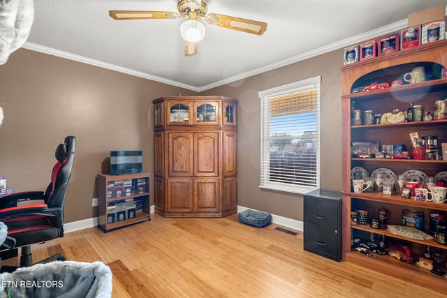 4708 Shaw Ferry Rd, Lenoir City, TN 37772