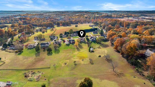 4708 Shaw Ferry Rd, Lenoir City, TN 37772