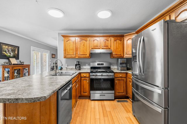 4708 Shaw Ferry Rd, Lenoir City, TN 37772