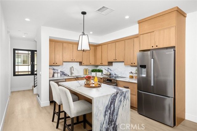 832 Sunset A, Arcadia, CA 91007