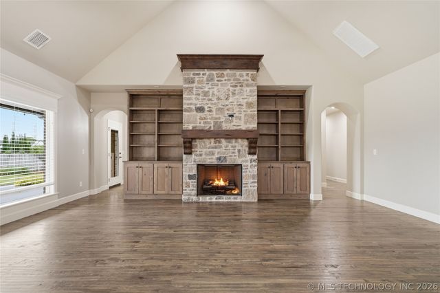 2703 E 136th Street S, Bixby, OK 74008