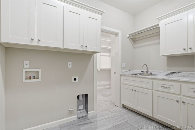 2703 E 136th Street S, Bixby, OK 74008