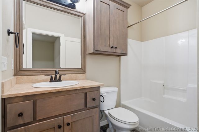 2703 E 136th Street S, Bixby, OK 74008