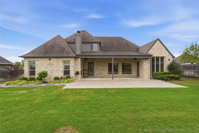 2703 E 136th Street S, Bixby, OK 74008