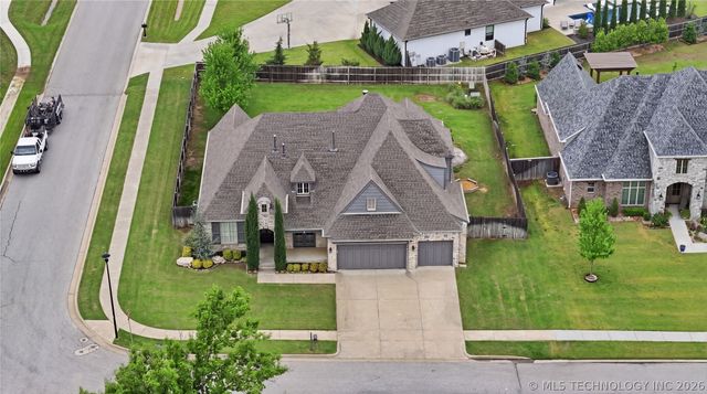 2703 E 136th Street S, Bixby, OK 74008