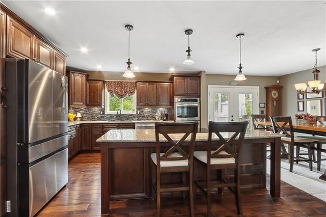 6911 E 128th Street, Grandview, MO 64030