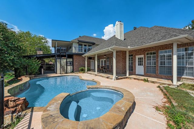 10017 Seville Drive, Fort Worth, TX 76179