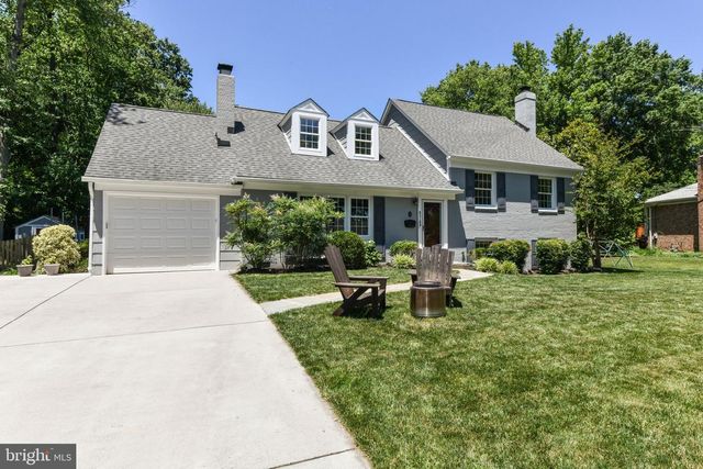 8318 WOODACRE ST, Alexandria, VA 22308