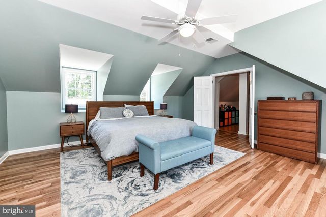 8318 WOODACRE ST, Alexandria, VA 22308