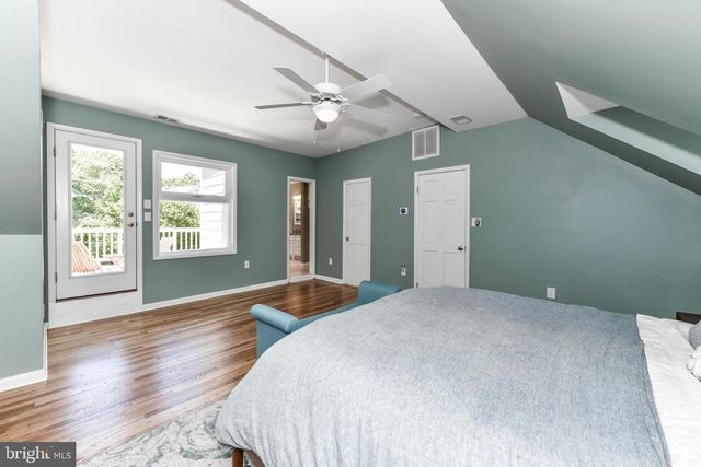 8318 WOODACRE ST, Alexandria, VA 22308