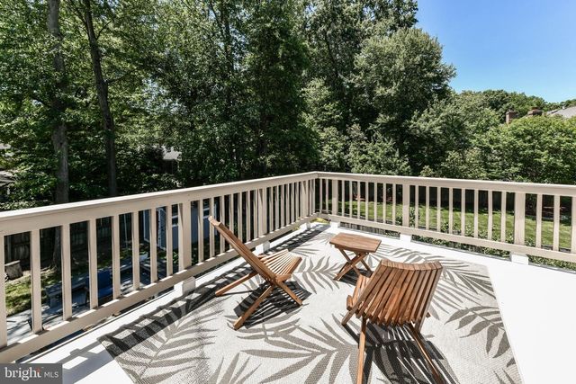 8318 WOODACRE ST, Alexandria, VA 22308