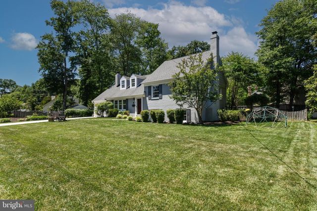 8318 WOODACRE ST, Alexandria, VA 22308