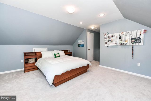 8318 WOODACRE ST, Alexandria, VA 22308