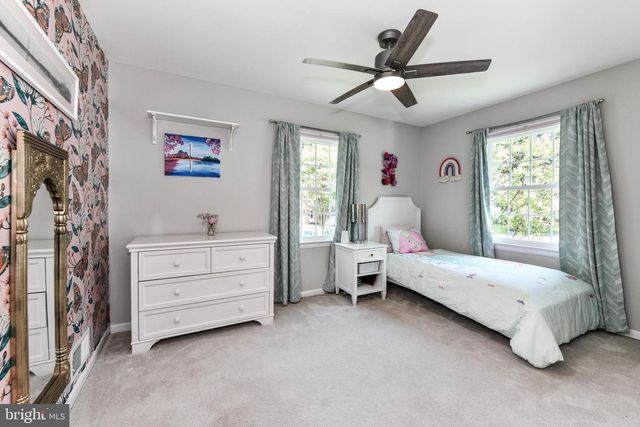 8318 WOODACRE ST, Alexandria, VA 22308