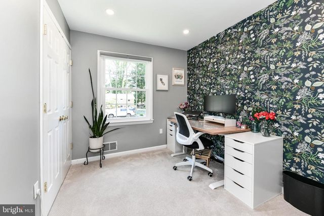 8318 WOODACRE ST, Alexandria, VA 22308