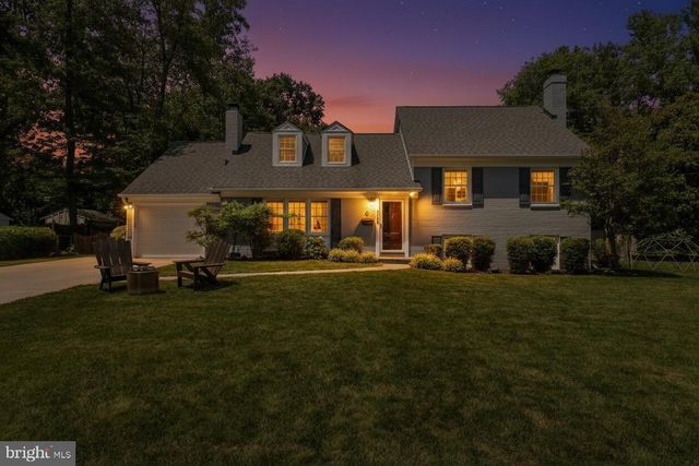 8318 WOODACRE ST, Alexandria, VA 22308
