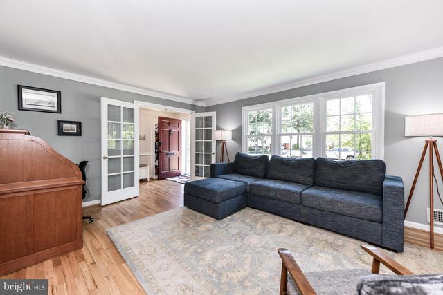 8318 WOODACRE ST, Alexandria, VA 22308