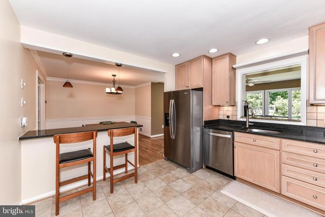 8318 WOODACRE ST, Alexandria, VA 22308