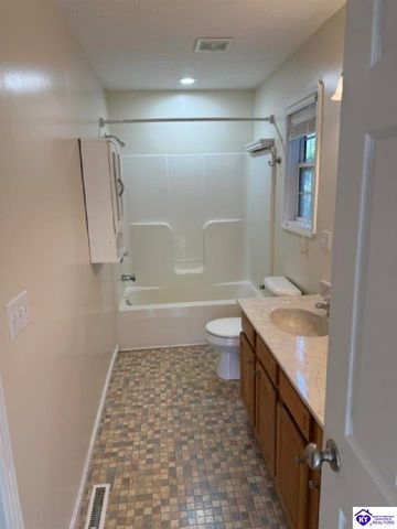 364 Valley View Drive, Vine Grove, KY 40175