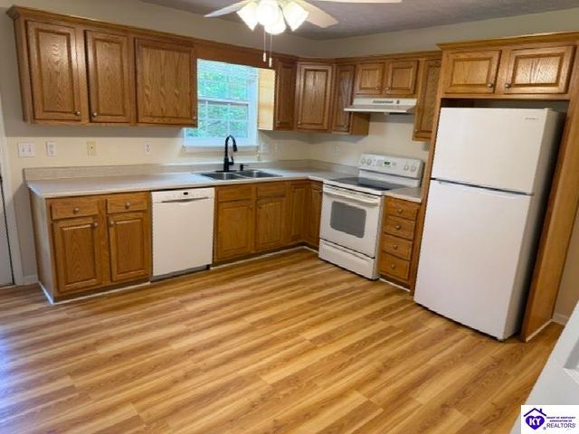 364 Valley View Drive, Vine Grove, KY 40175