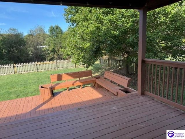 364 Valley View Drive, Vine Grove, KY 40175
