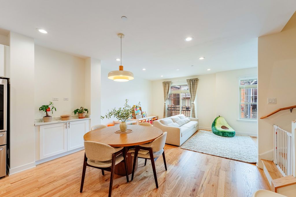 3239 S Stewart Avenue, Chicago, IL 60616 — photo 5