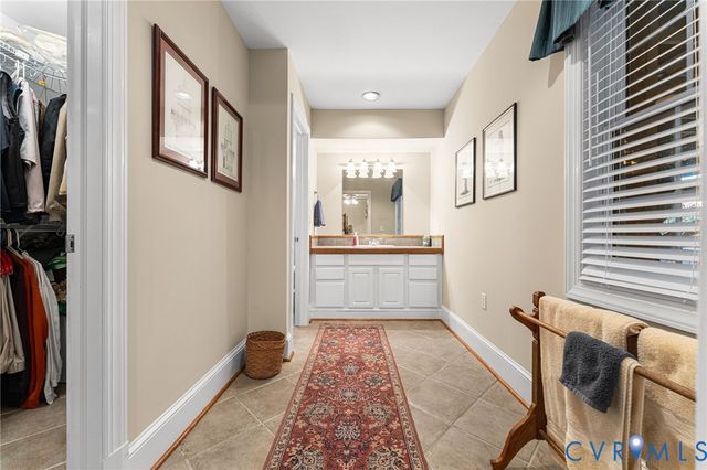 530 Elm Creek Dr, Manakin Sabot, VA 23103