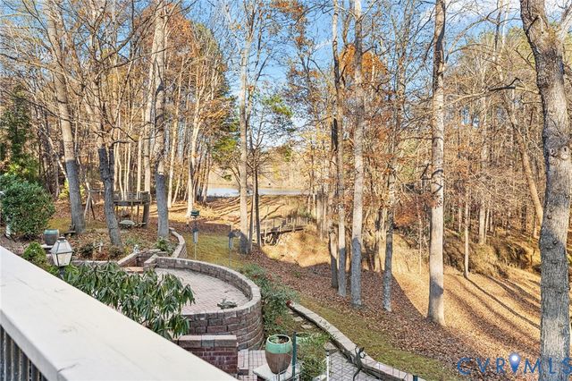 530 Elm Creek Dr, Manakin Sabot, VA 23103