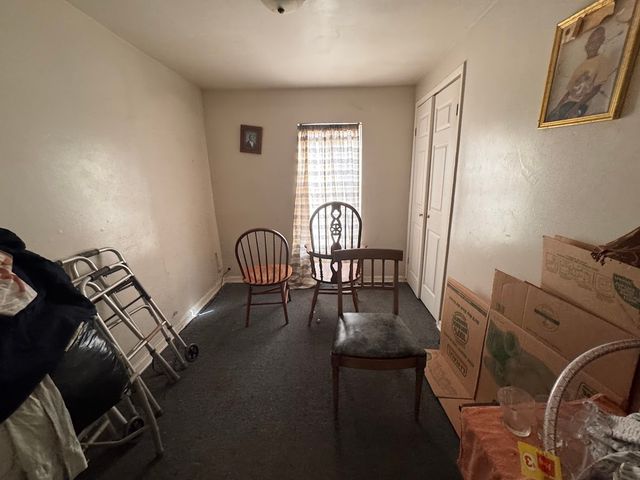 1041 N Central Park Avenue, Chicago, IL 60651