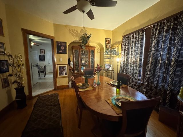 1041 N Central Park Avenue, Chicago, IL 60651