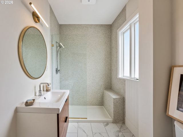 4214 N MONTANA Ave, Portland, OR 97217