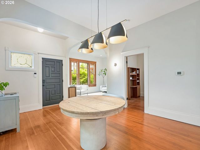 4214 N MONTANA Ave, Portland, OR 97217