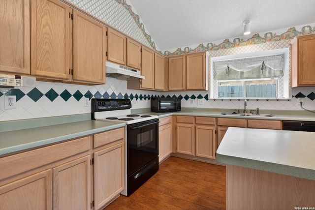 15035 PRESTON HOLLOW DR, San Antonio, TX 78247