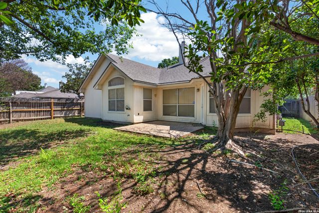 15035 PRESTON HOLLOW DR, San Antonio, TX 78247
