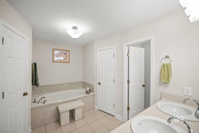 10590 County Road 32, Fairhope, AL 36532