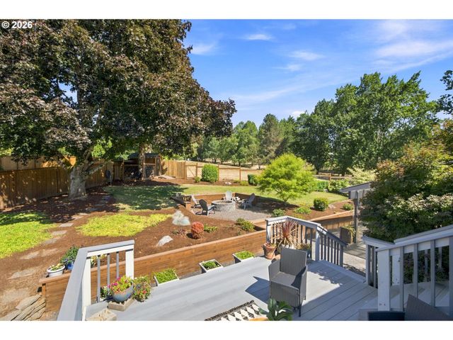 22160 Se MARK Rd, Damascus, OR 97089
