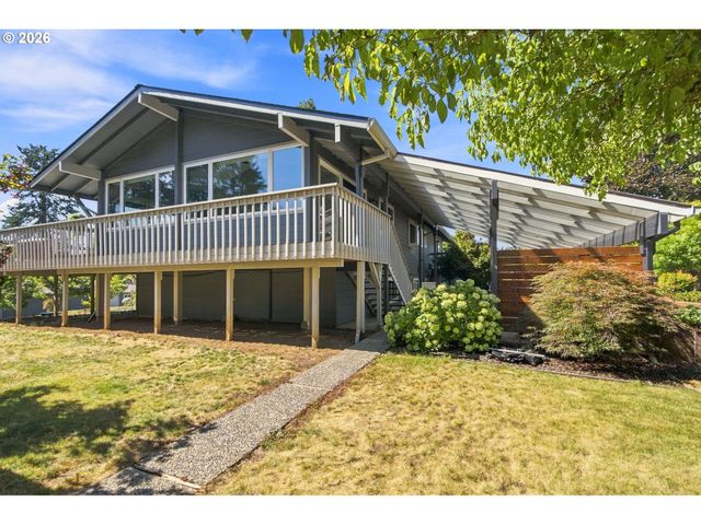 22160 Se MARK Rd, Damascus, OR 97089