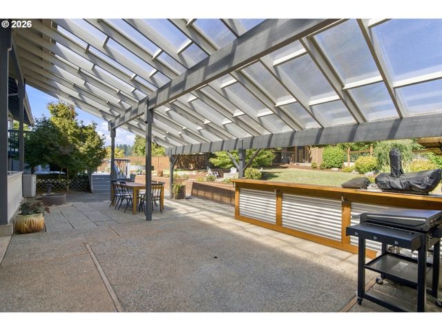 22160 Se MARK Rd, Damascus, OR 97089