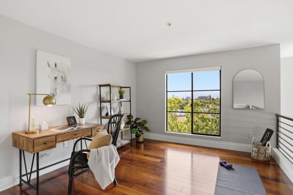 Image 13 of property listing at 800 N 8th Street 305, San Jose, CA 95112
