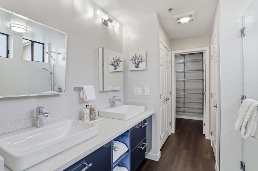 Image 22 of property listing at 800 N 8th Street 305, San Jose, CA 95112