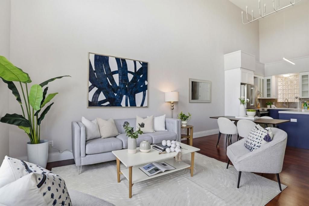 Image 9 of property listing at 800 N 8th Street 305, San Jose, CA 95112