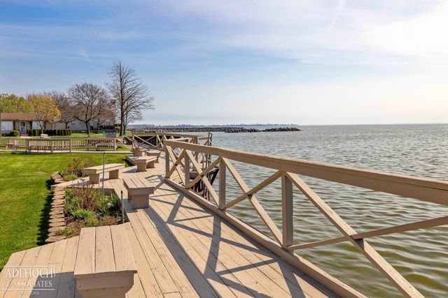 25540 Waterview Drive, Harrison Twp, MI 48045