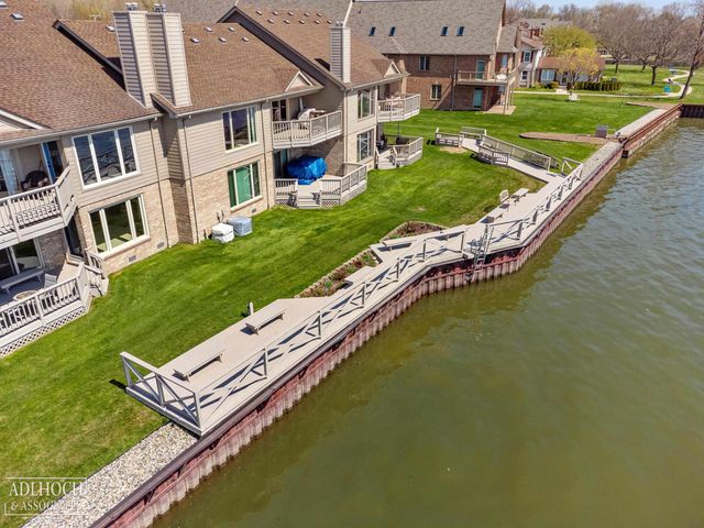 25540 Waterview Drive, Harrison Twp, MI 48045