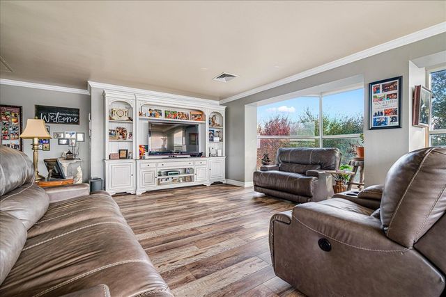 655 S Riverside Dr Apt 202, Memphis, TN 38103