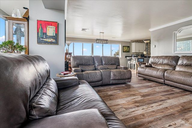 655 S Riverside Dr Apt 202, Memphis, TN 38103